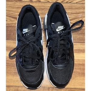 MINT Nike Air Max Excee (GS) Youth Sz 4Y Shoes Black White CD6894-001 Sandals